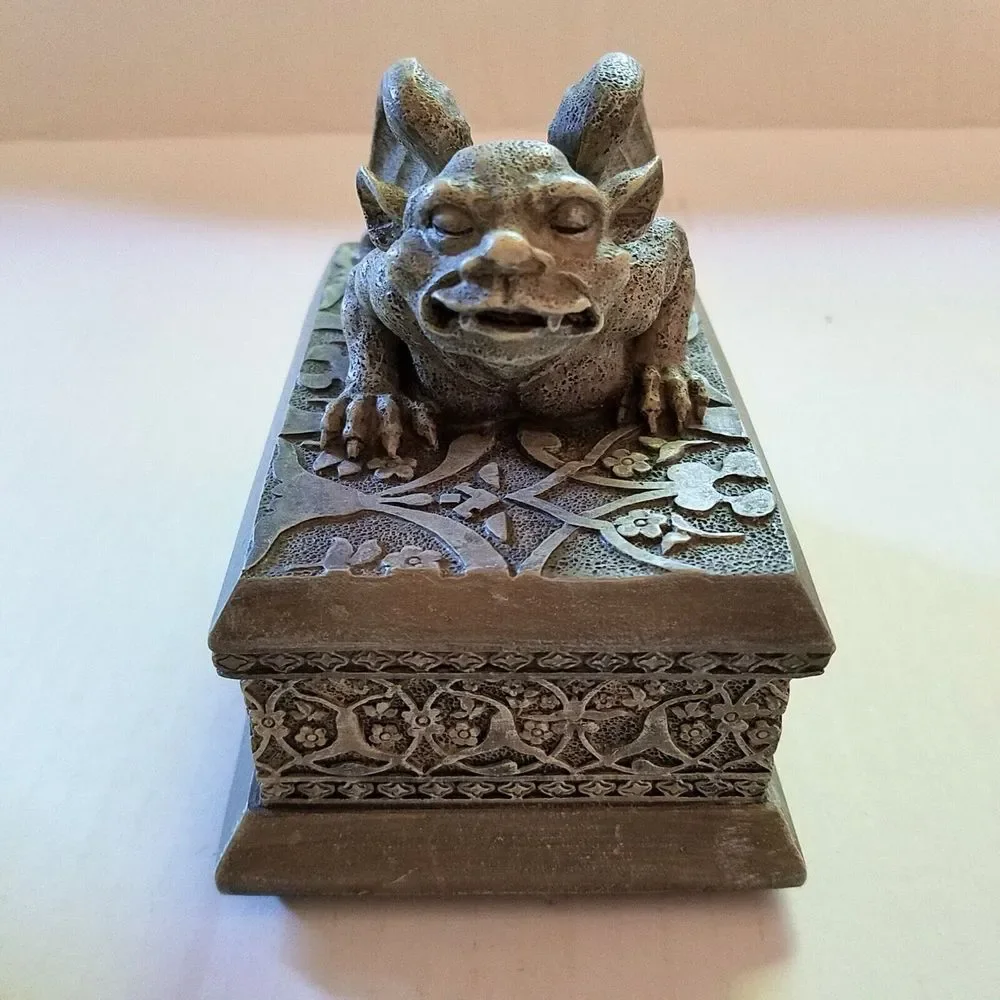 Vintage 1995 Gargoyles by Vandor Gargoyle Rectangle Trinket Jewelry Box